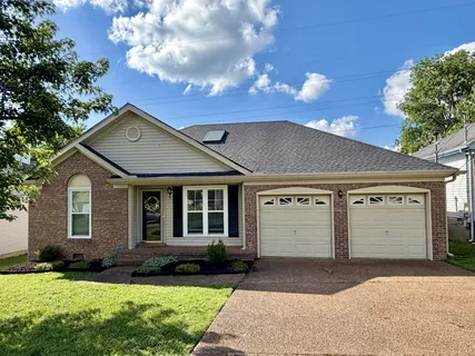 $359,900 | 123 Cloverfield Court, Hendersonville, TN 37075
