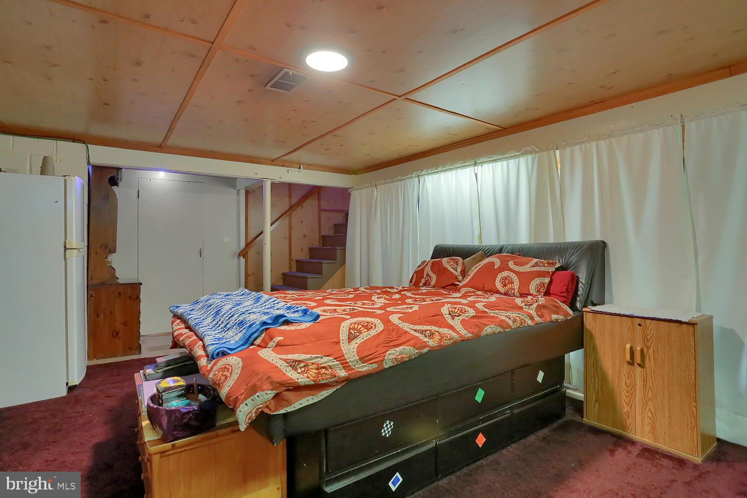 113 Country Club Road Red Lion, PA 17356 - Photo 19 of 31 a bed room with a bed and a window