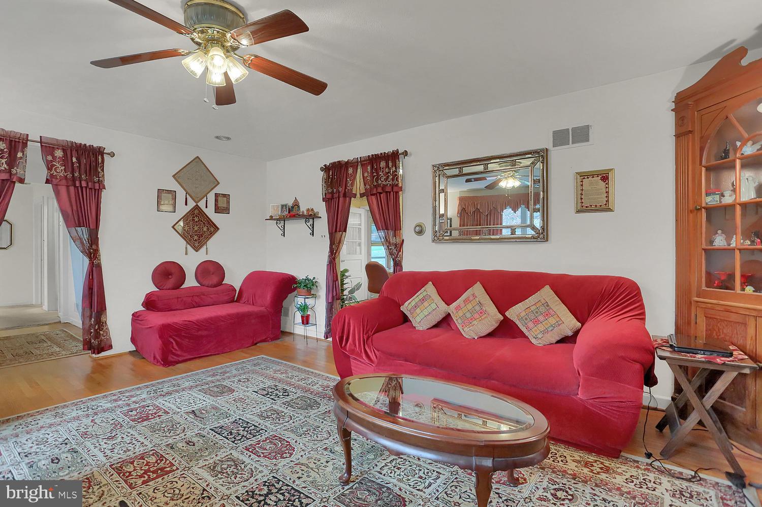 113 Country Club Road Red Lion, PA 17356 - Photo 4 of 31 a living room with furniture and a rug