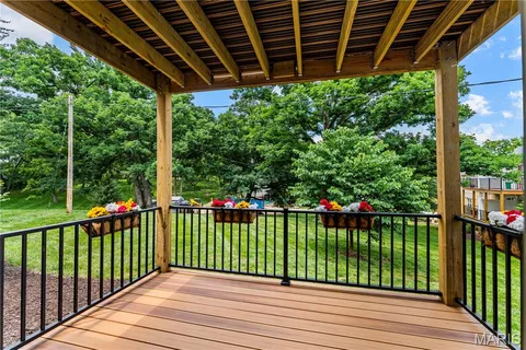 $209,000 | 9102 West Swan Circle, Brentwood, MO 63144