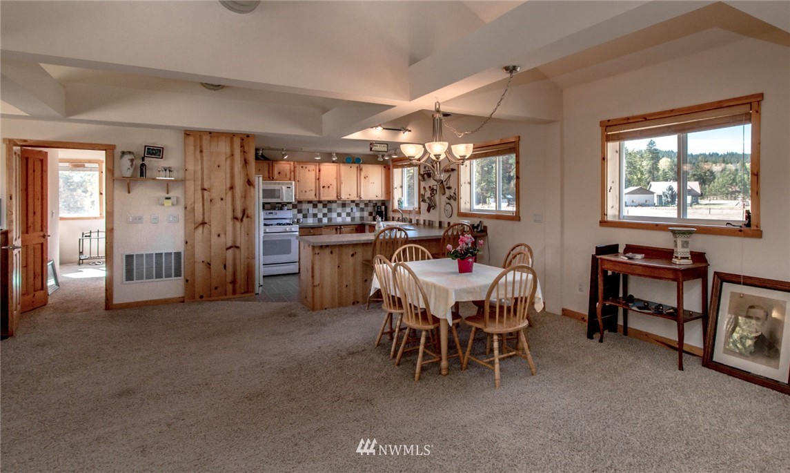 371 Boondogle Road Cle Elum, WA 98922 - Photo 7 of 25 Gallery Image 7