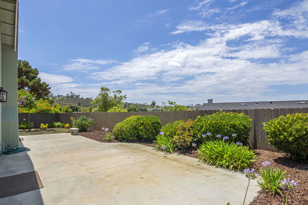 3517 Windsor Road Oceanside, CA 92056 - Photo 2 of 25