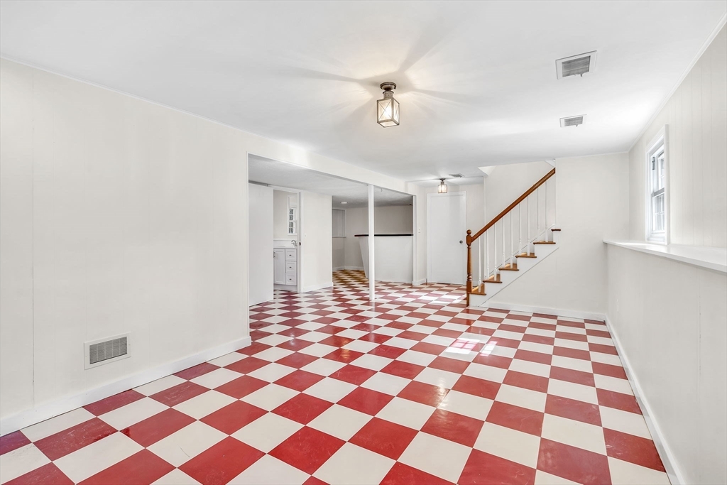 20 Westgate Road Framingham, MA 01701 - Photo 29 of 42 Gallery Image 29