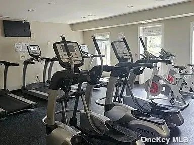 $2,475 | 6 Boulder Court, Coram, NY 11727