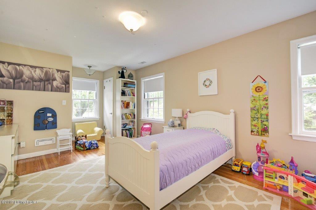308 Ring Road Louisville, KY 40207 - Photo 24 of 40 _DSC6420_2_3