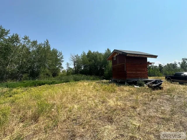 $300,000 | 3060 River Drive, Ashton, ID 83420