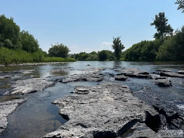 $300,000 | 3060 River Drive, Ashton, ID 83420