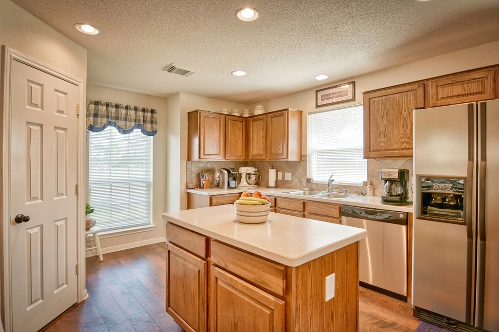 1410 Ritter Street Mason, TX 76856 - Photo 8 of 26 Gallery Image 8