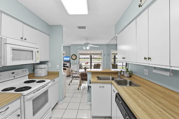 $300,000 | 3280 Northeast Holly Creek Drive, Jensen Beach, FL 34957