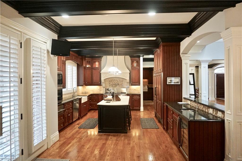 792 Roslyn Road Winston-Salem, NC 27104 - Photo 8 of 30 Gallery Image 8