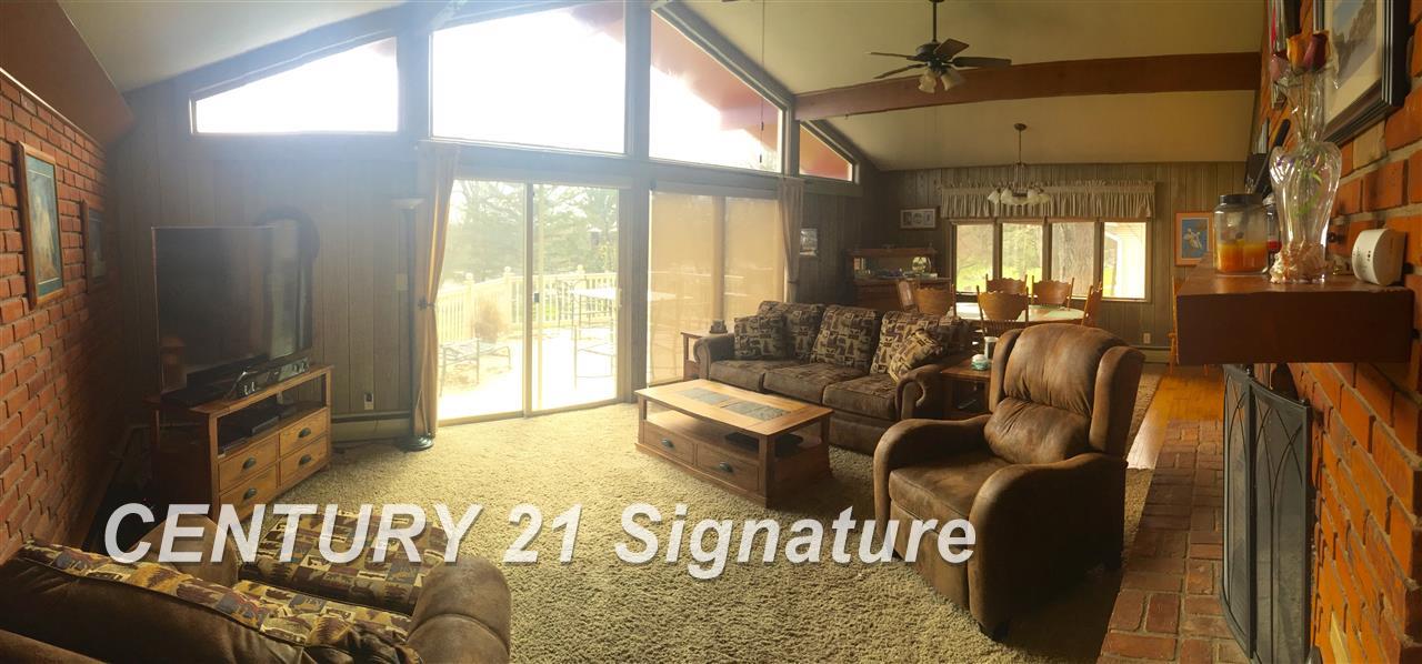 3830 North River Road Freeland, MI 48623 - Photo 5 of 12