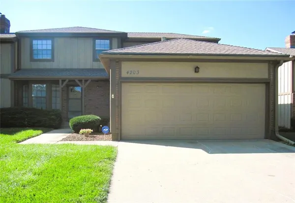$229,900 | 4203 Country Lane, St. Joseph, MO 64506