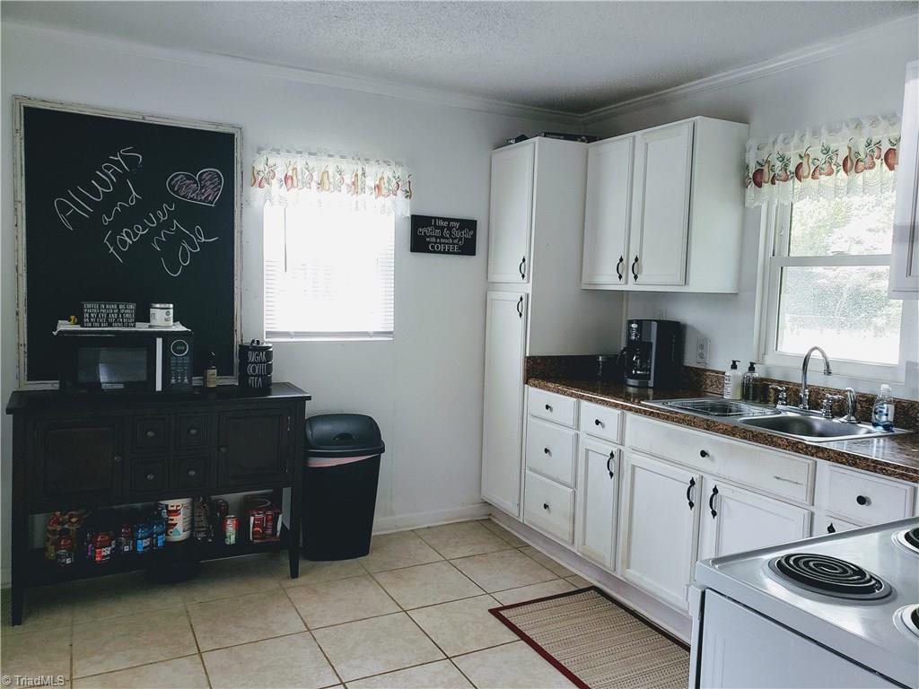 340 East Ridge Street Ramseur, NC 27316 - Photo 7 of 19 Gallery Image 7