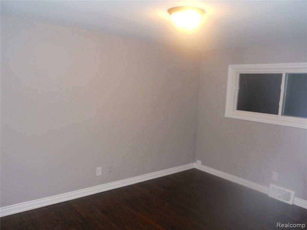 385 Apple Hill Lane Rochester Hills, MI 48306 - Photo 22 of 32
