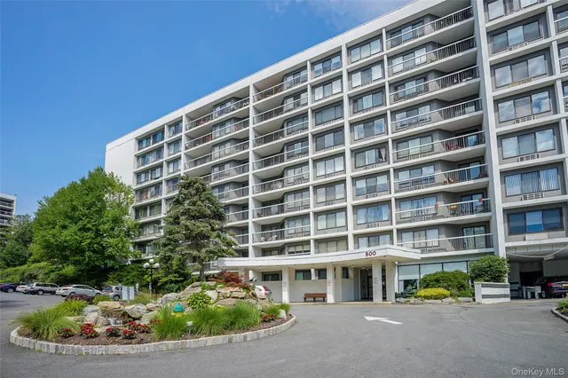 $535,000 | 500 High Point Drive, Unit 703, Hartsdale, NY 10530