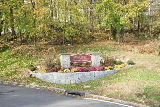$535,000 | 500 High Point Drive, Unit 703, Hartsdale, NY 10530