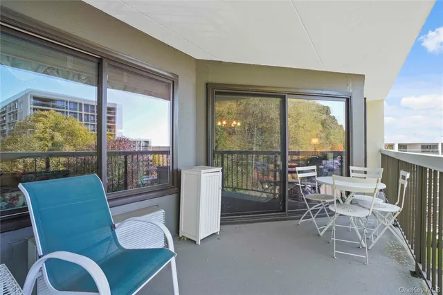 $535,000 | 500 High Point Drive, Unit 703, Hartsdale, NY 10530