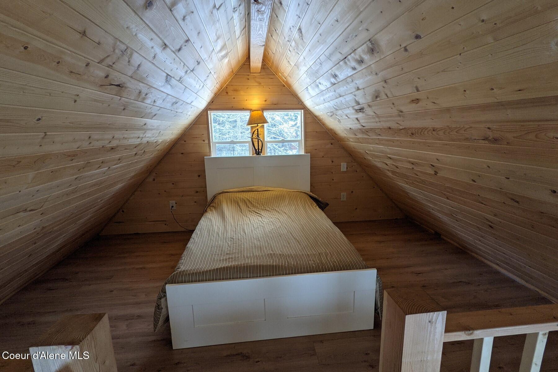 870 Samuels Road Sandpoint, ID 83864 - Photo 43 of 66 Guest Cabin Sleeping Loft