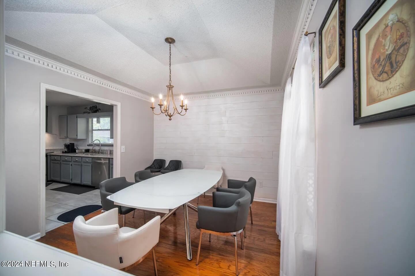 10062 Hawks Hollow Road Jacksonville, FL 32257 - Photo 21 of 39 a view of a livingroom and dining room