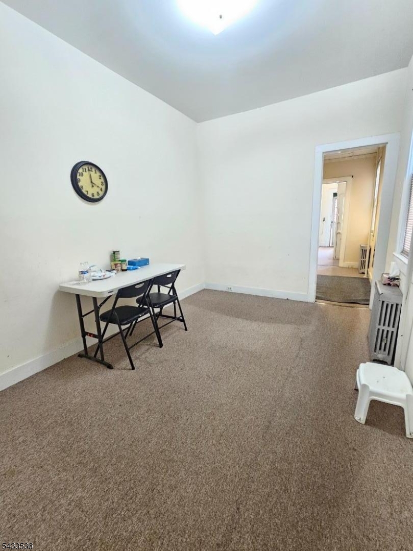 38 Thompson Street Raritan, NJ 08869 - Photo 5 of 15