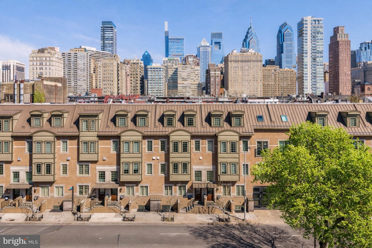 1815 Lombard Street Philadelphia, PA 19146 - Photo 2 of 89