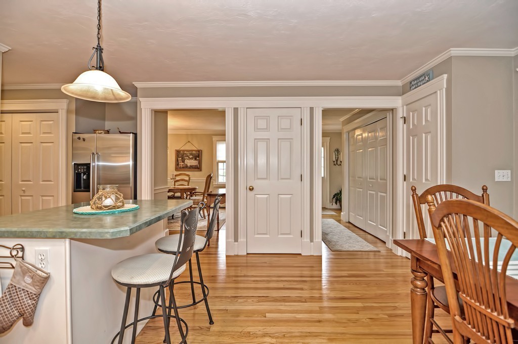 8 Vose Lane Walpole, MA 02032 - Photo 3 of 30 Gallery Image 3