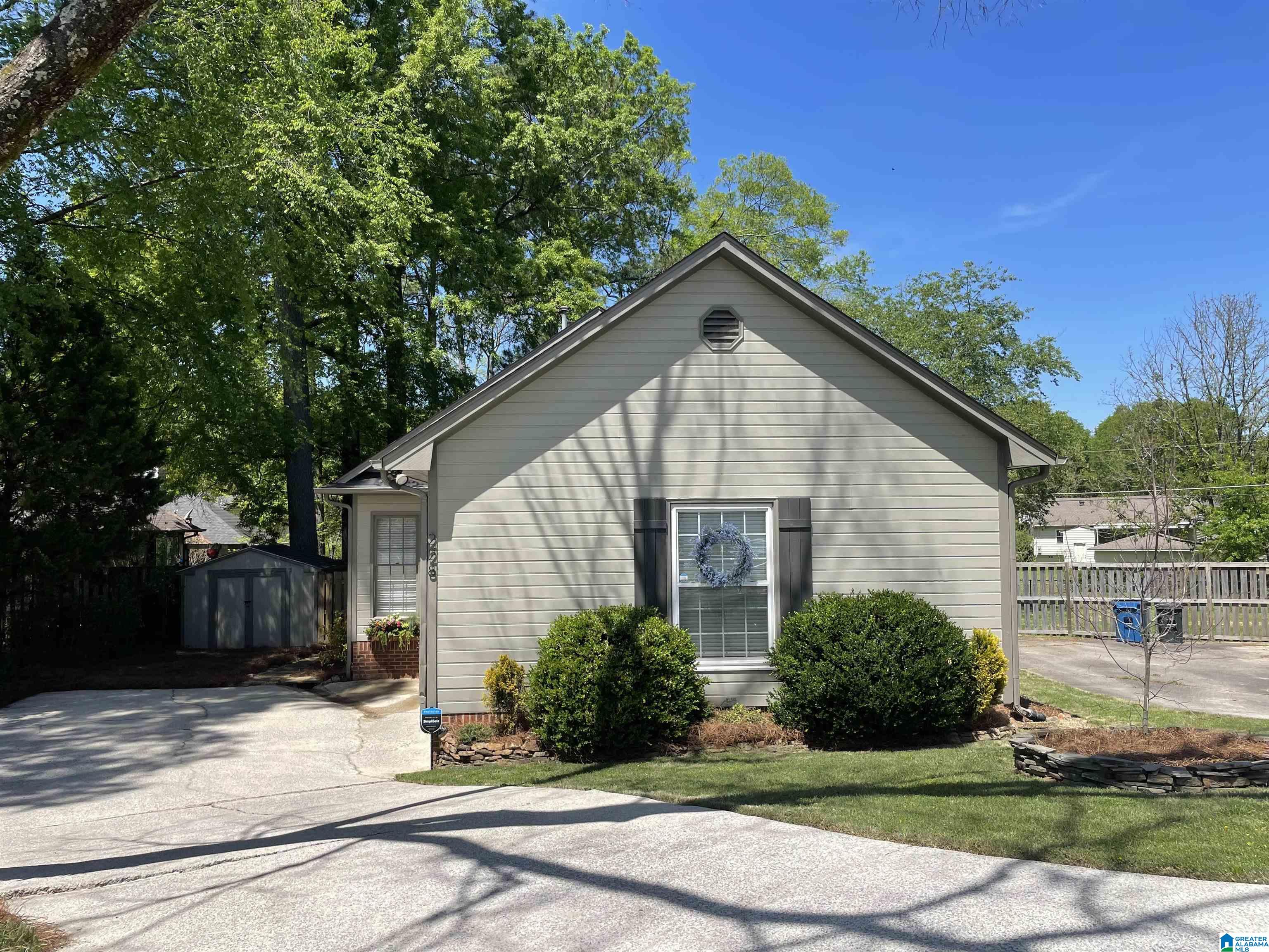 228 South Wood Road Birmingham, AL 35209 - Photo 2 of 40