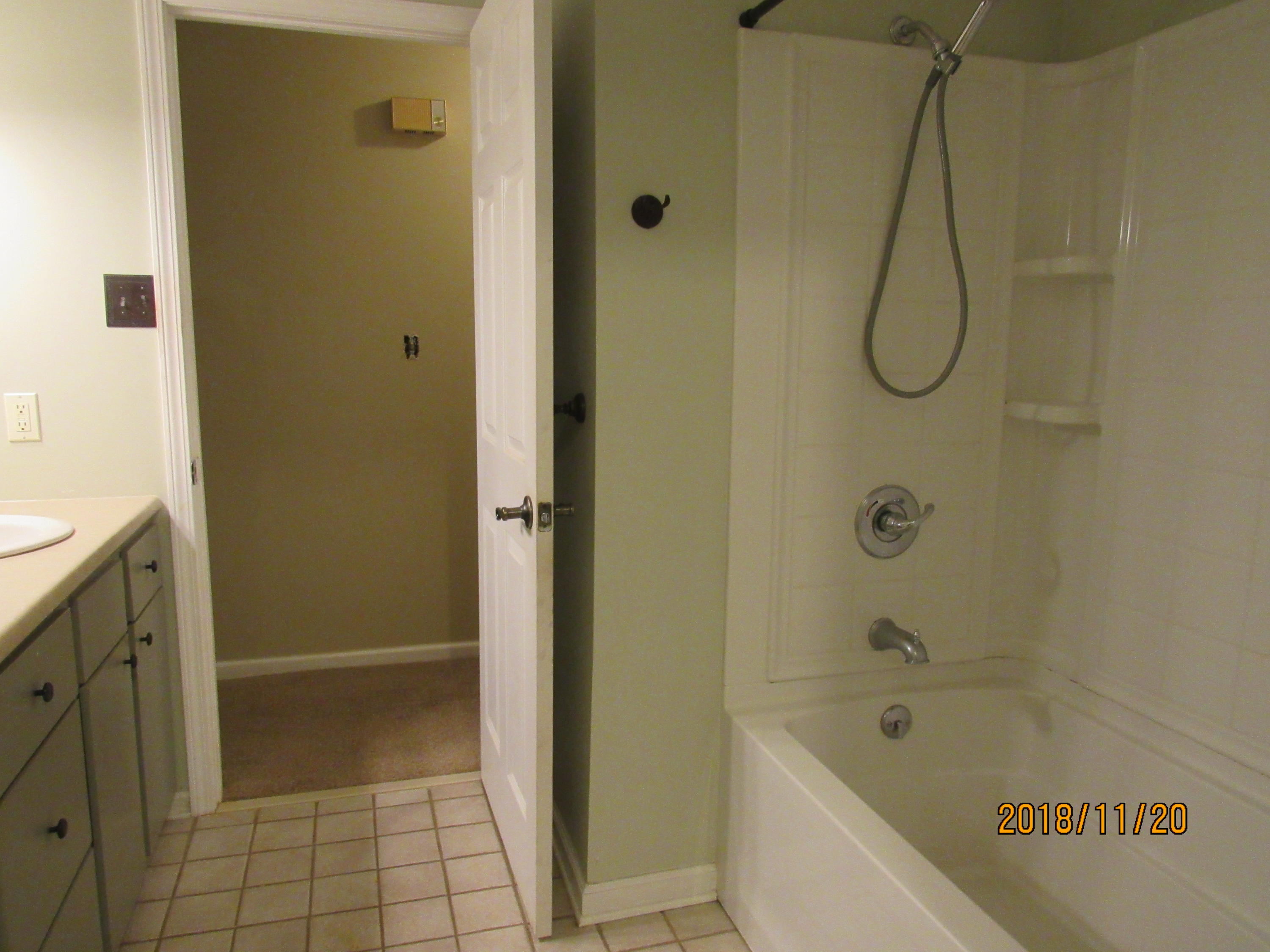5343 Daytona Road Roanoke, VA 24019 - Photo 19 of 21 Bathroom (2)