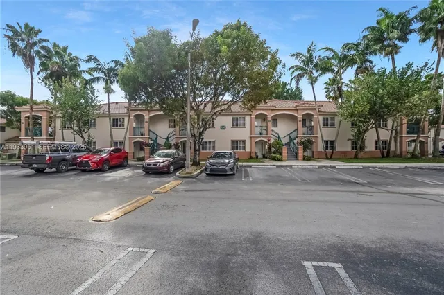 $239,900 | 1250 Southeast 29th Street, Unit 10558, Homestead, FL 33035