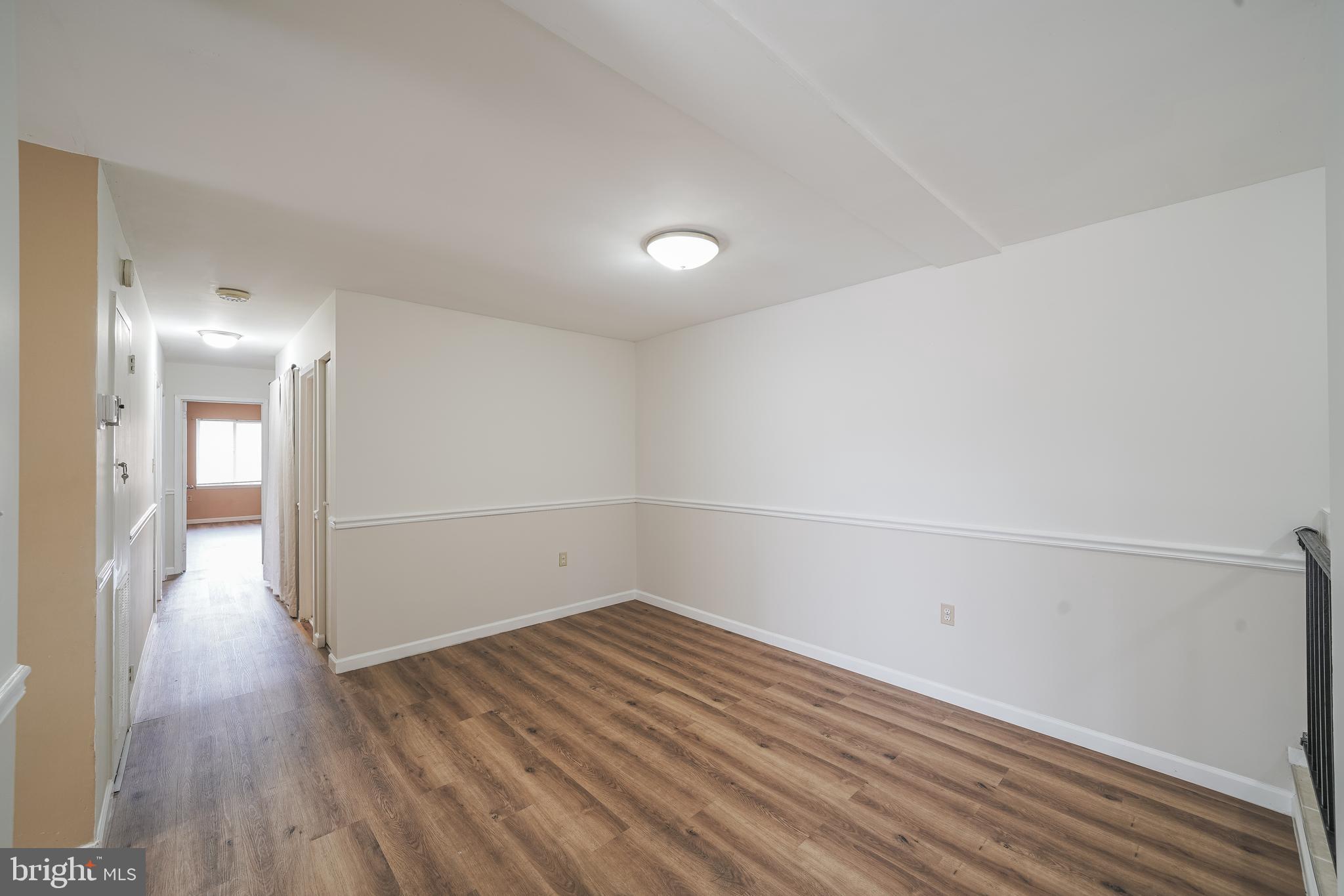 454 Girard Street, Unit 103 Gaithersburg, MD 20877 - Photo 12 of 46