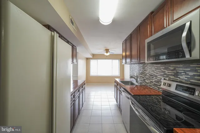 $248,800 | 454 Girard Street, Unit 103, Gaithersburg, MD 20877