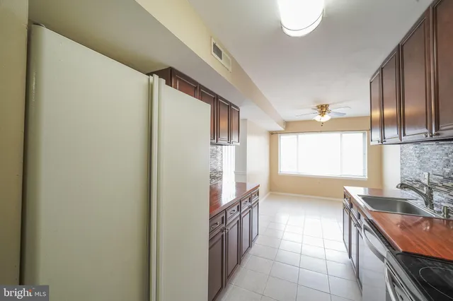 $248,800 | 454 Girard Street, Unit 103, Gaithersburg, MD 20877