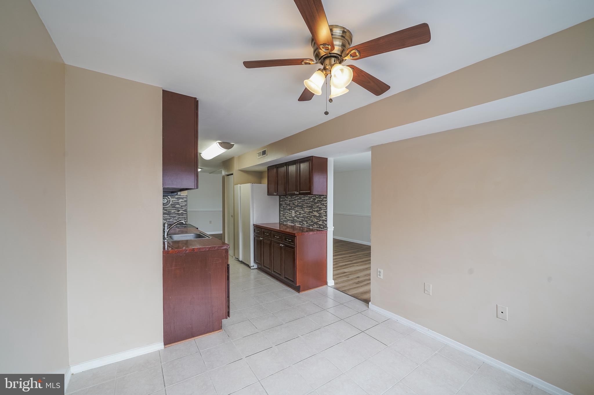 454 Girard Street, Unit 103 Gaithersburg, MD 20877 - Photo 20 of 46