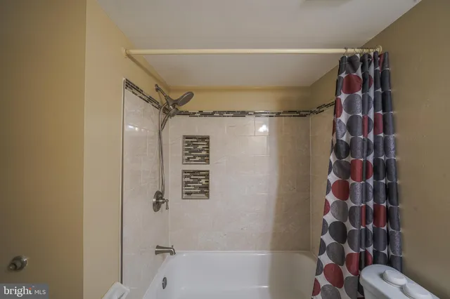 $248,800 | 454 Girard Street, Unit 103, Gaithersburg, MD 20877