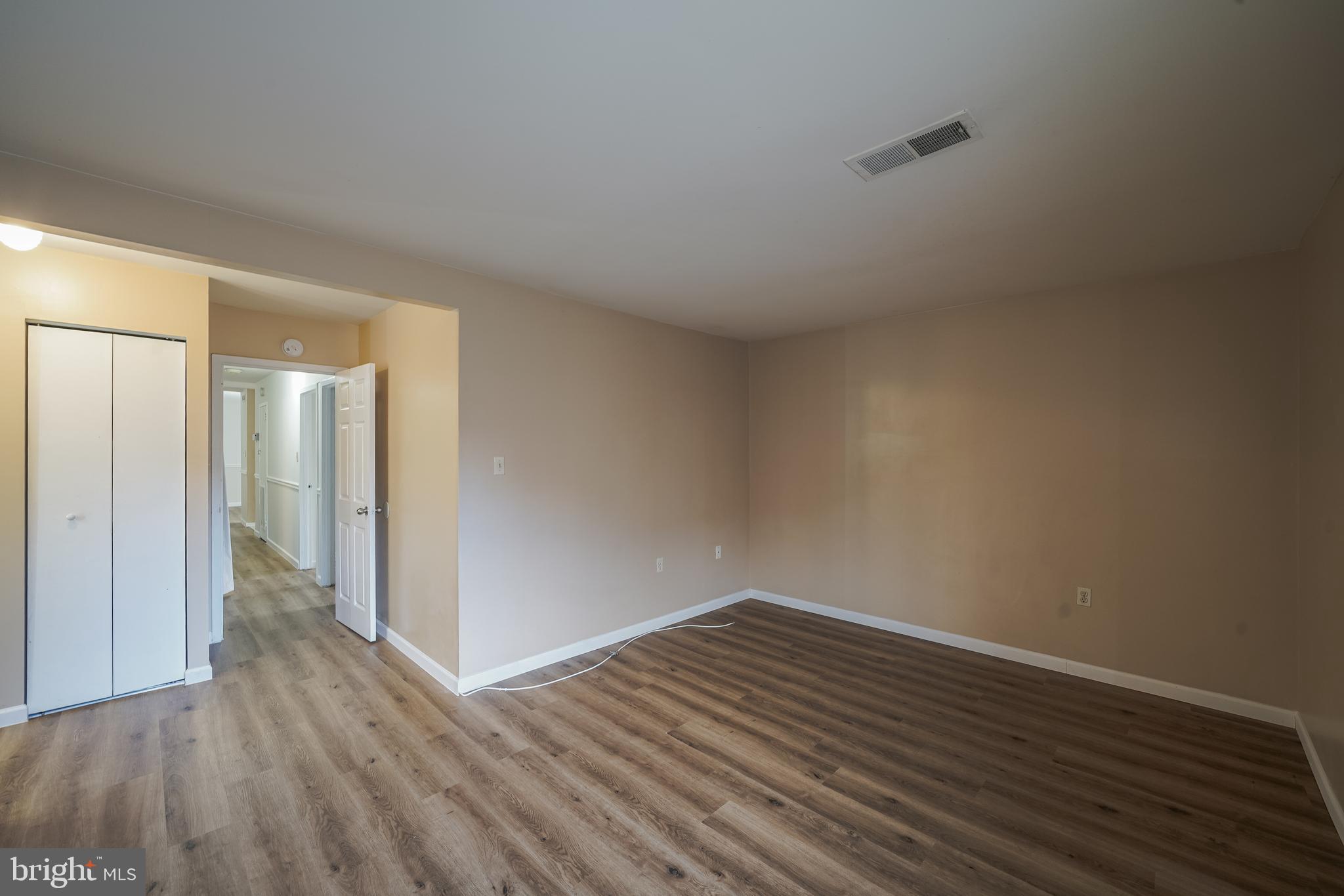 454 Girard Street, Unit 103 Gaithersburg, MD 20877 - Photo 30 of 46