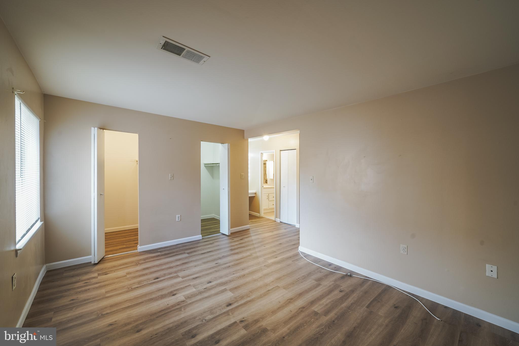 454 Girard Street, Unit 103 Gaithersburg, MD 20877 - Photo 31 of 46