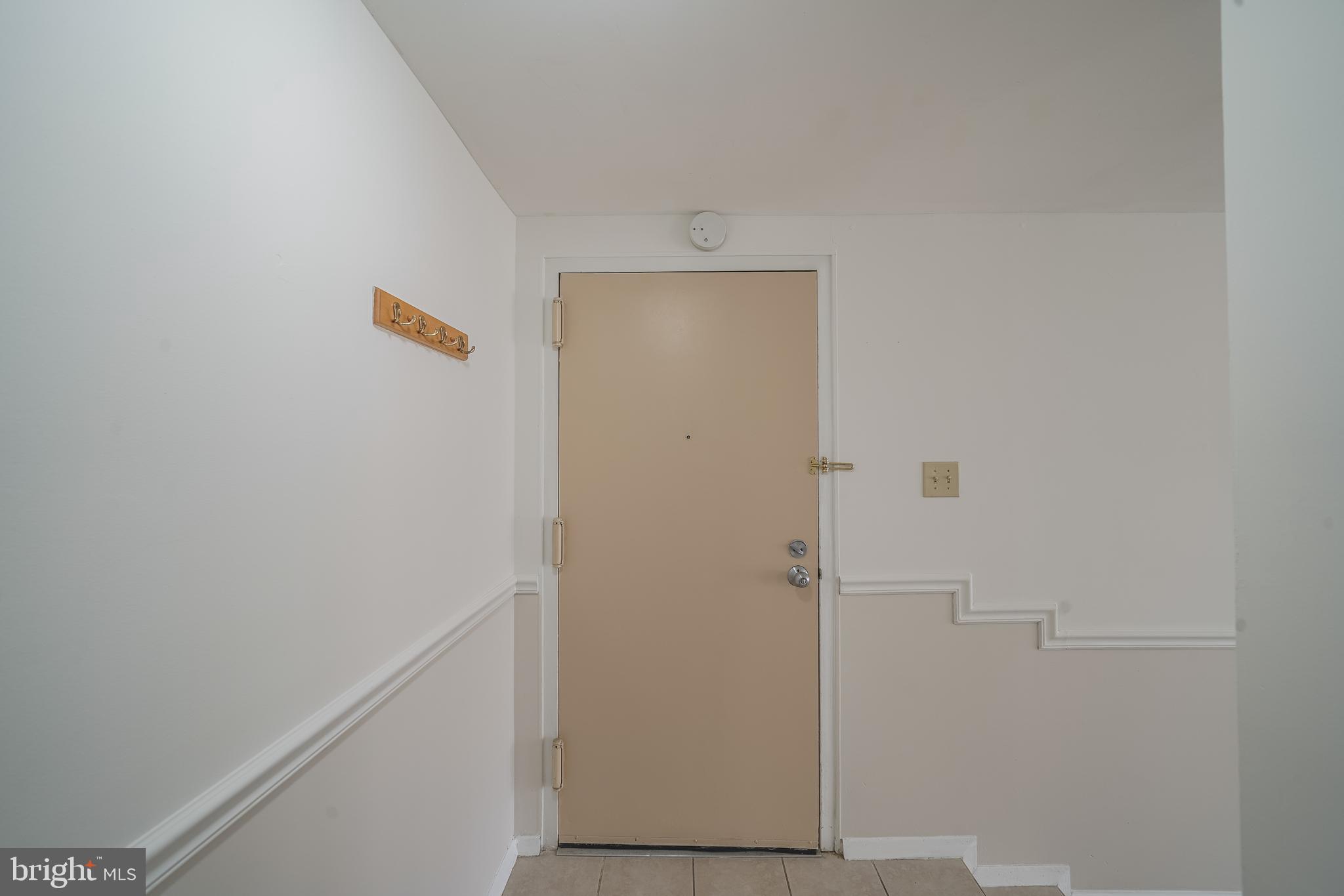 454 Girard Street, Unit 103 Gaithersburg, MD 20877 - Photo 4 of 46