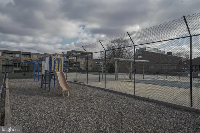 $248,800 | 454 Girard Street, Unit 103, Gaithersburg, MD 20877