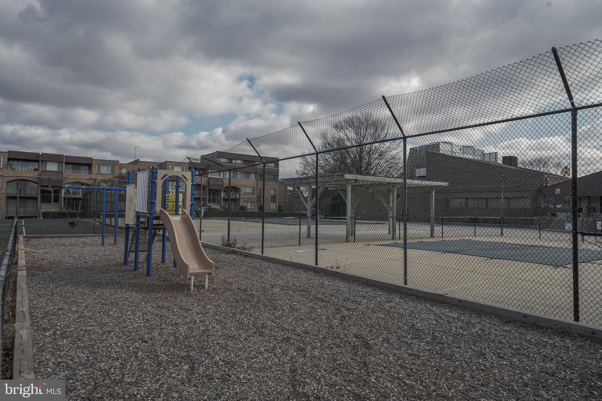 454 Girard Street, Unit 103 Gaithersburg, MD 20877 - Photo 41 of 46