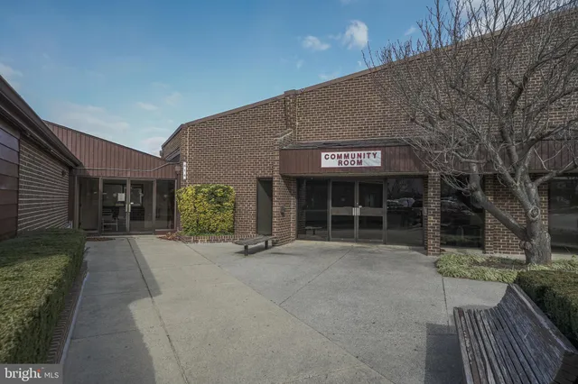 $248,800 | 454 Girard Street, Unit 103, Gaithersburg, MD 20877