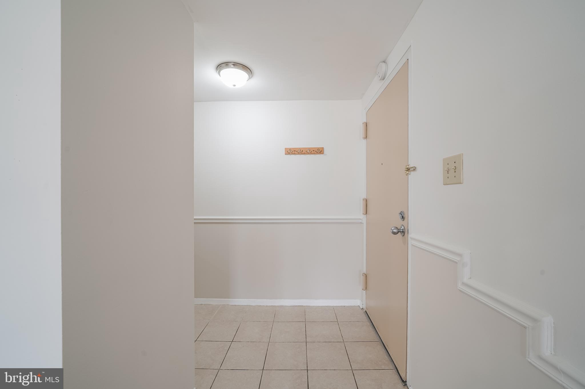 454 Girard Street, Unit 103 Gaithersburg, MD 20877 - Photo 5 of 46