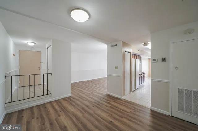 $248,800 | 454 Girard Street, Unit 103, Gaithersburg, MD 20877