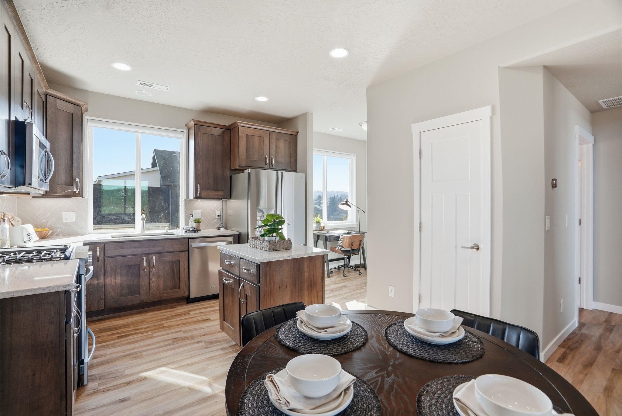 453 North Cochran Place Spokane, WA 99201 - Photo 10 of 22