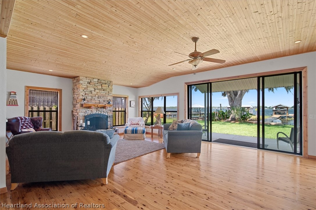 328 Cloverleaf Road Lake Placid, FL 33852 - Photo 12 of 33 Gallery Image 12