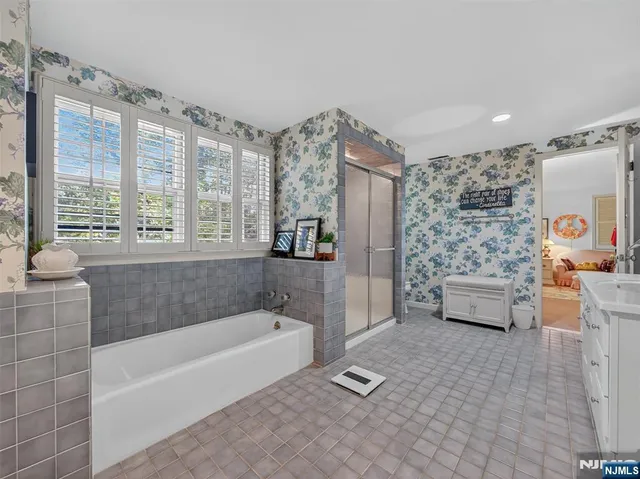 a house view with a outdoor space