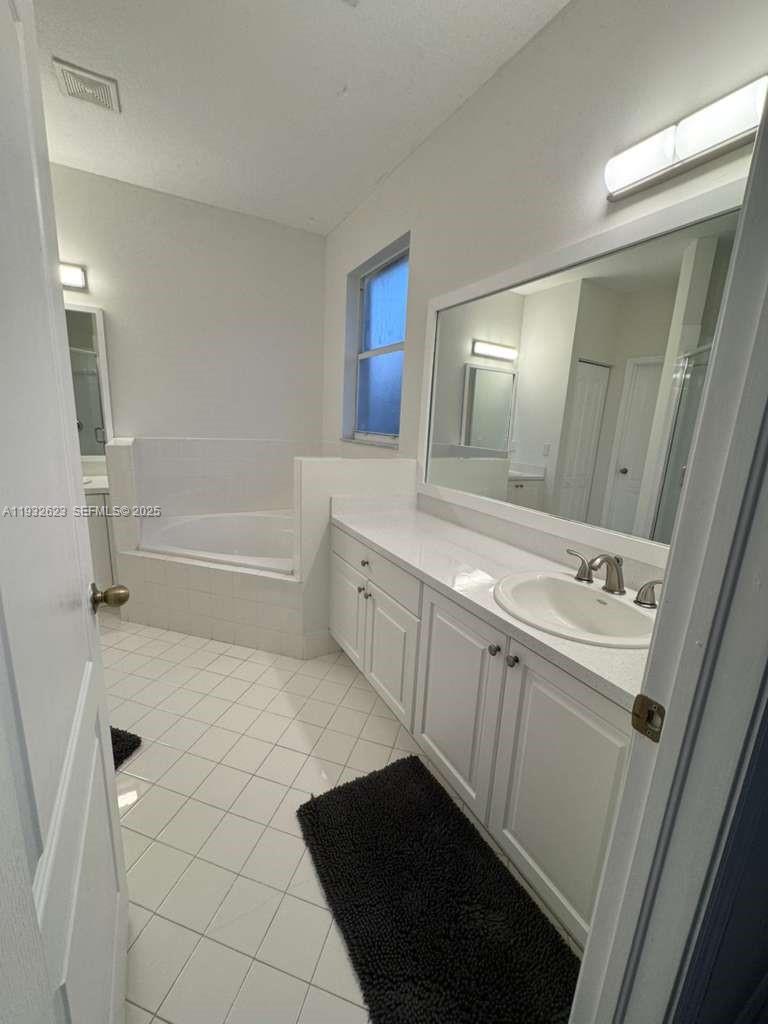 825 Southwest 153rd Path, Unit 825 Miami, FL 33194 - Photo 14 of 16