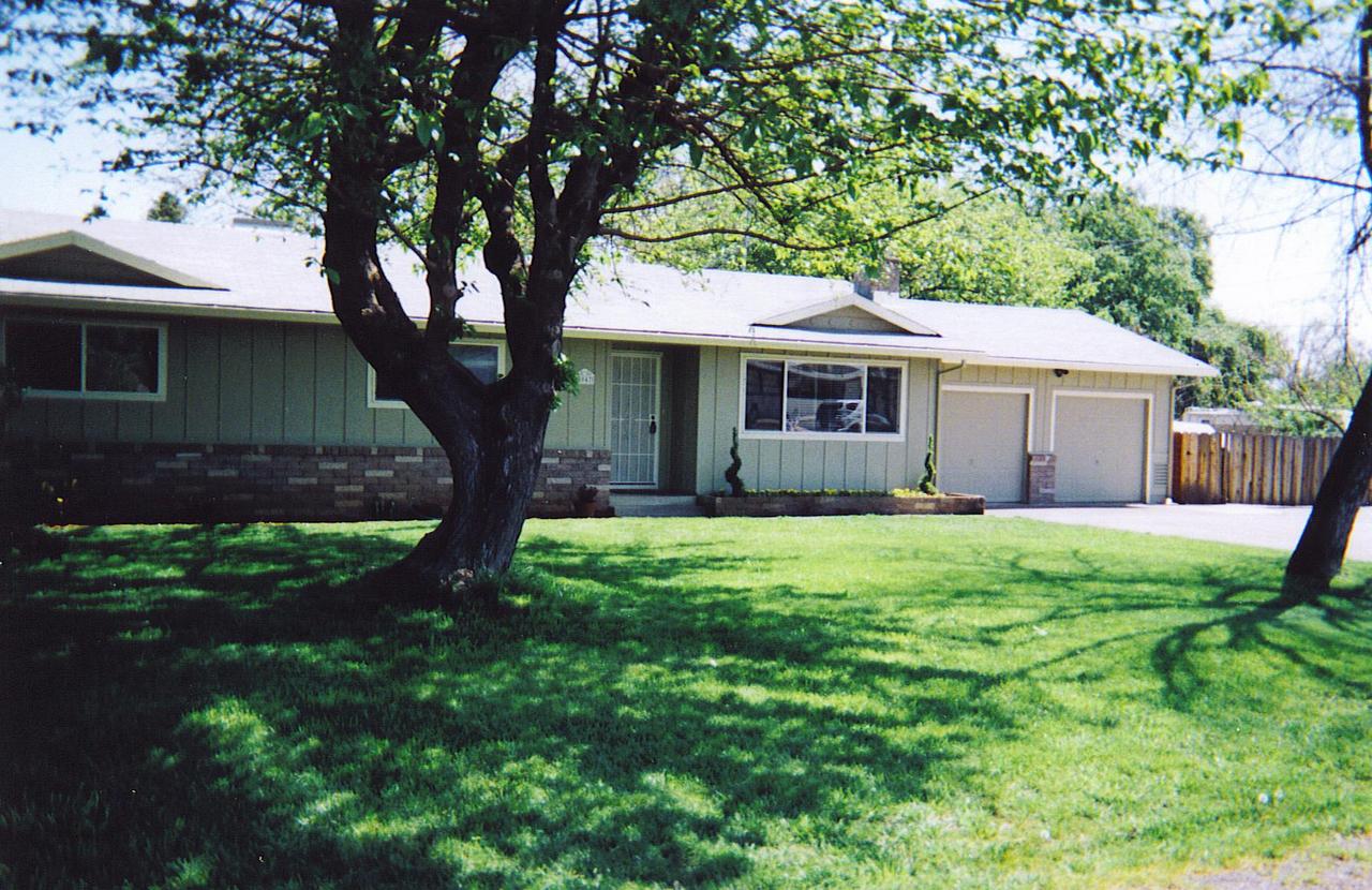 5047 Bidwell Road Redding, CA 96001 - Photo 1 of 10 001