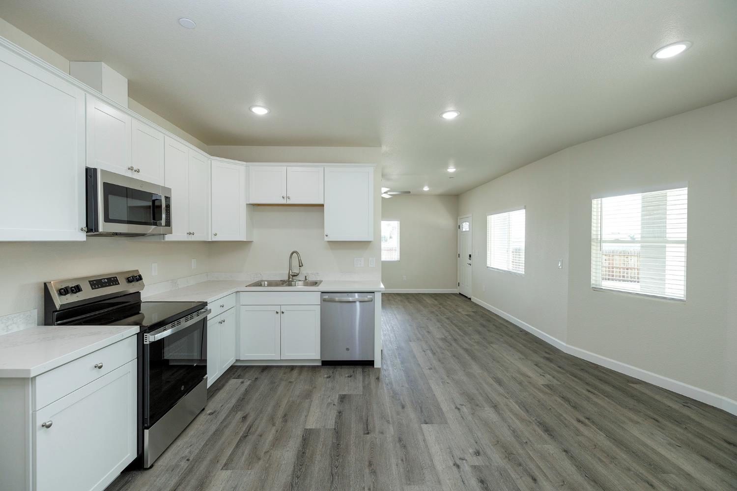 720 North 2nd Street Patterson, CA 95363 - Photo 38 of 84 Shared Kitchen