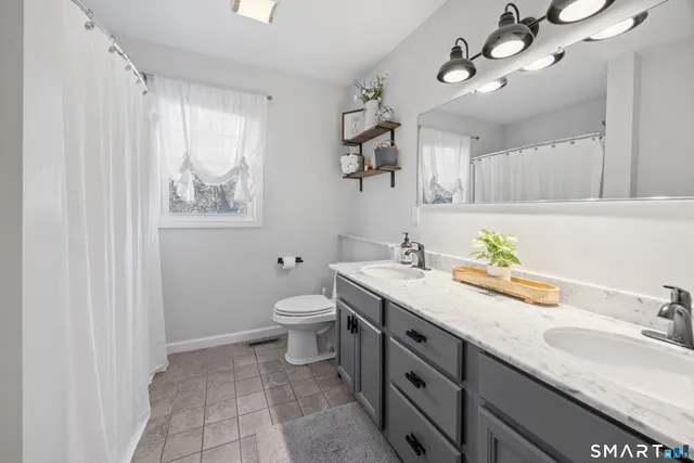 $389,000 | 39 Meriline Avenue, Plainville, CT 06062