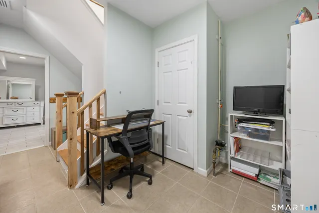 $379,900 | 39 Meriline Avenue, Plainville, CT 06062